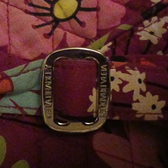 GREAT CONDITION VERA BRADLEY PURPLE FLORAL CROSSBODY BAG W/4 ZIPPER POCKETS - Picture 11 of 11